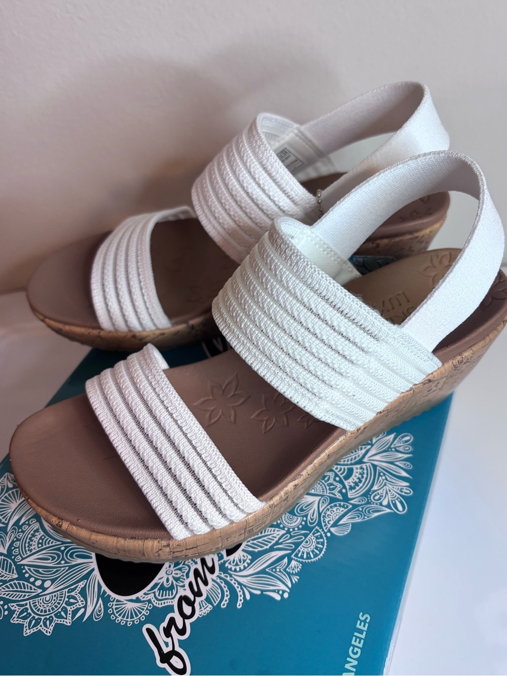Skechers White Elastic Strap Cork Wedge Sandals Size 5.5 NWT - Picture 8 of 12